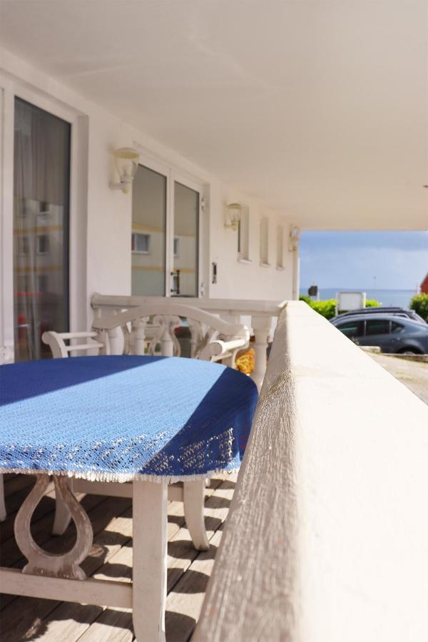 Ferienwohnung Mit Meerblick Und Terrasse - Nur 50 Meter Zum Strand - Inklusive Eigenem Parkplatz Und Fahrradunterstellplatz Sierksdorf Exterior photo